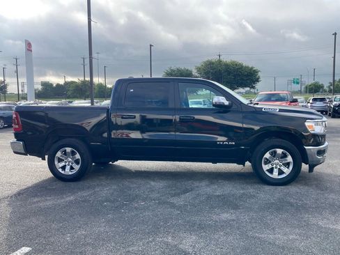 Used 2024 RAM 1500 Laramie AWD/4WD image 4