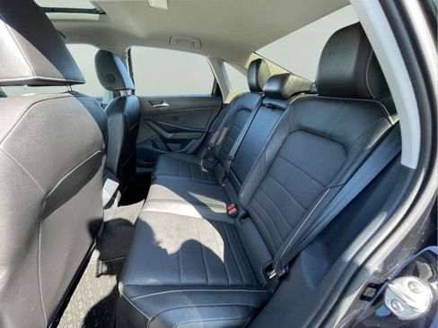 Used 2023 Volkswagen Jetta SE w/ Panoramic Sunroof Package FWD image 14