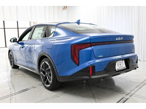 New 2025 Kia K4 GT-Line image 5