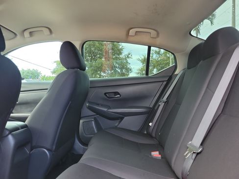 Used 2025 Nissan Sentra S FWD image 10