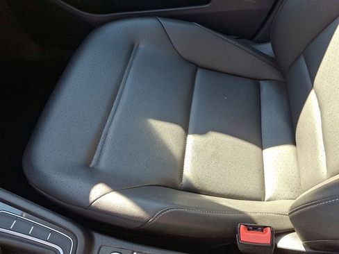 Certified 2019 Volkswagen Golf Alltrack S image 26