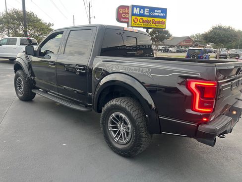 Used 2020 Ford F150 Raptor w/ Equipment Group 802A Luxury image 15