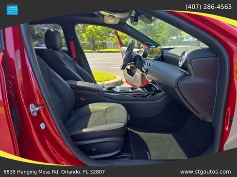 Used 2021 Mercedes-Benz A 35 AMG 4MATIC image 25