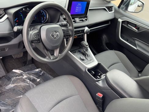 Certified 2025 Toyota RAV4 XLE image 19