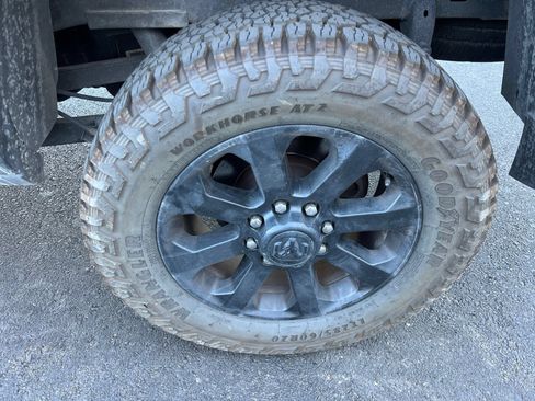 Used 2021 RAM 2500 Laramie w/ Night Edition AWD/4WD image 13