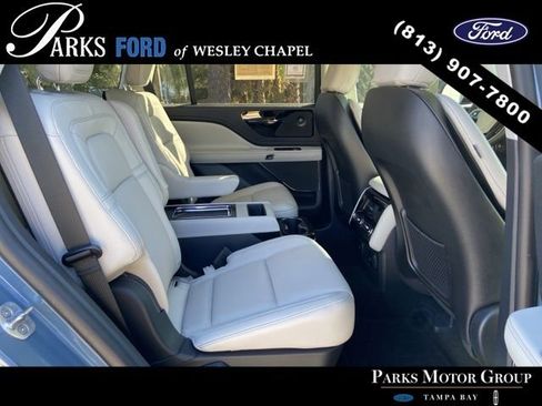 Used 2025 Lincoln Aviator Reserve image 17