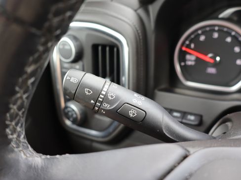 Used 2021 Chevrolet Silverado 1500 High Country w/ Technology Package image 25