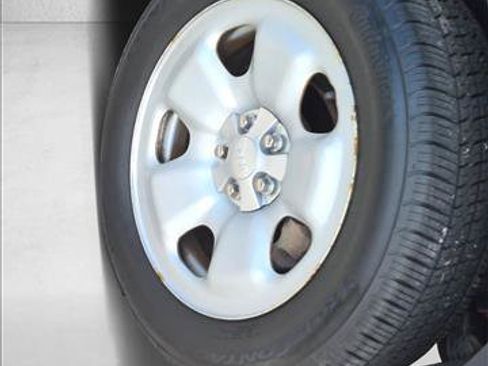 Used 2014 Jeep Cherokee Sport w/ Trailer Tow Group FWD image 9