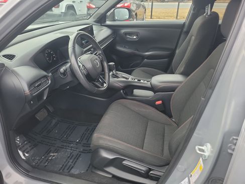Used 2024 Honda HR-V Sport image 10