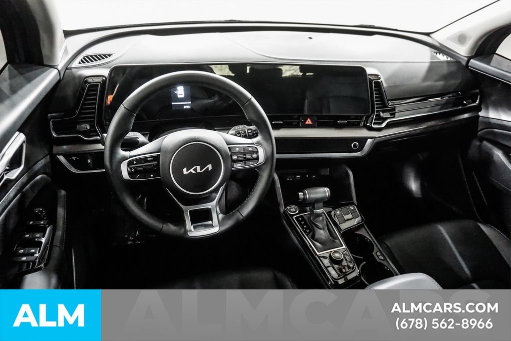 Used 2025 Kia Sportage EX FWD image 23