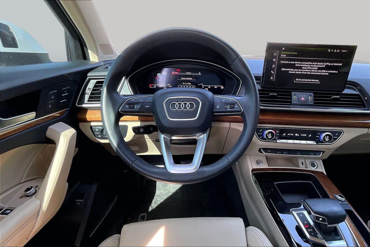 Used 2023 Audi Q5 2.0T Premium Plus w/ Premium Plus Package AWD/4WD image 6