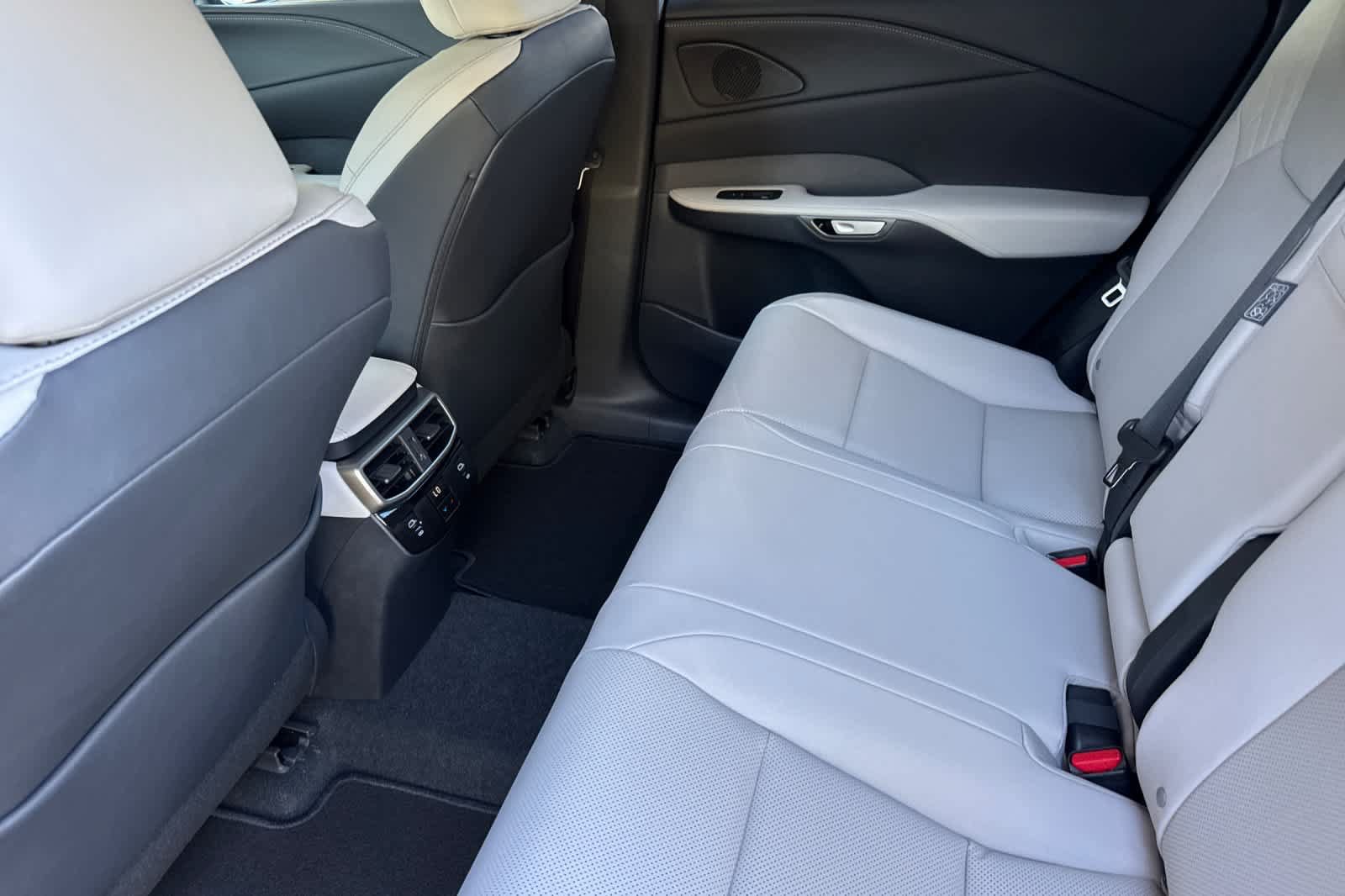 New 2026 Lexus RX 350 Premium FWD image 4