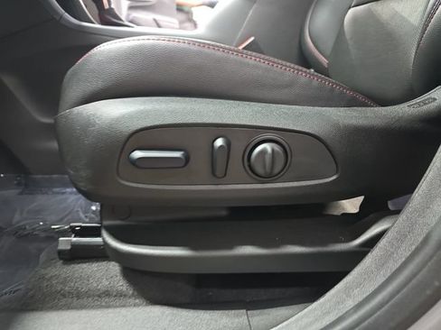Used 2024 Chevrolet Equinox RS w/ RS Leather Package AWD/4WD image 32