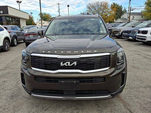 Used 2022 Kia Telluride S image 2