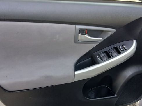 Used 2013 Toyota Prius Two image 24