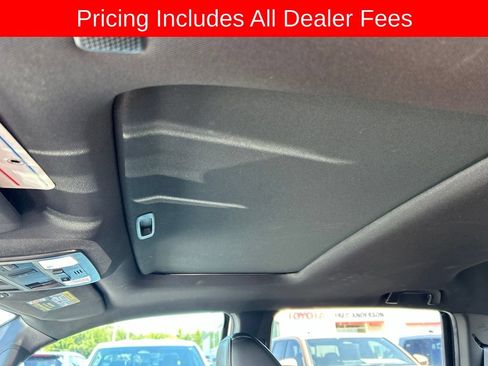 Used 2023 Toyota Tacoma TRD Off-Road w/ TRD Premium Off Road Package AWD/4WD image 5