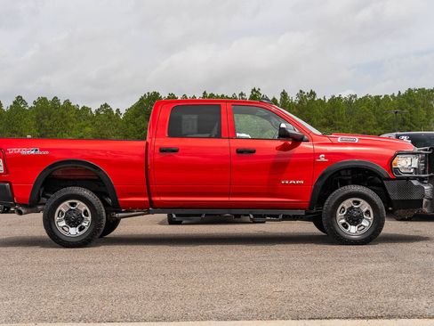 Used 2022 RAM 3500 Tradesman AWD/4WD image 8