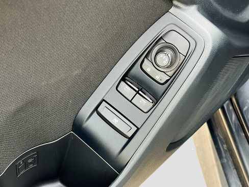 Used 2025 Toyota GR86 w/ ALL Weather Mat Package (TMS) RWD image 17