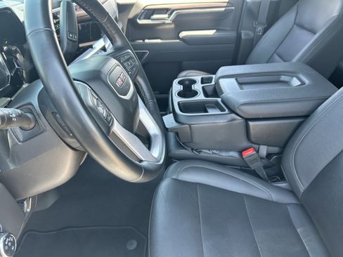 Certified 2025 GMC Sierra 1500 SLT RWD image 25