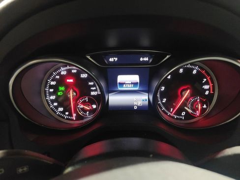 Used 2018 Mercedes-Benz GLA 250 4MATIC image 9