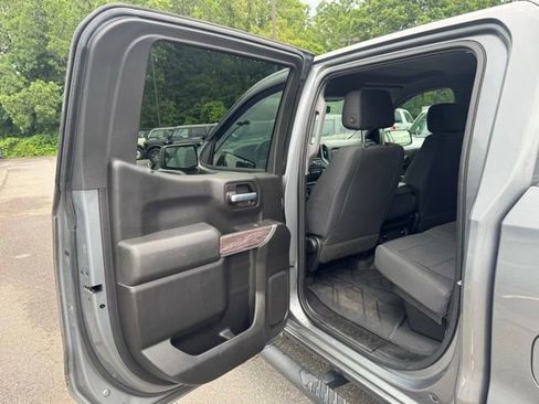 Used 2020 Chevrolet Silverado 1500 Custom Trail Boss w/ Custom Convenience Package AWD/4WD image 14