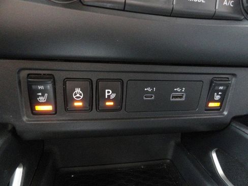 Used 2022 Nissan Frontier SV image 26