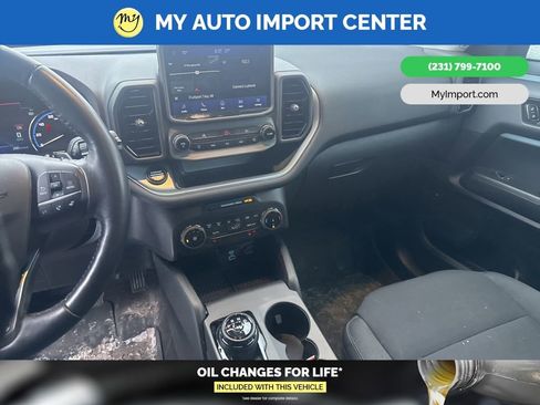 Used 2022 Ford Bronco Sport Badlands image 10