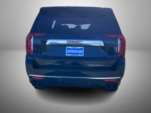 Used 2022 GMC Yukon XL Denali image 6