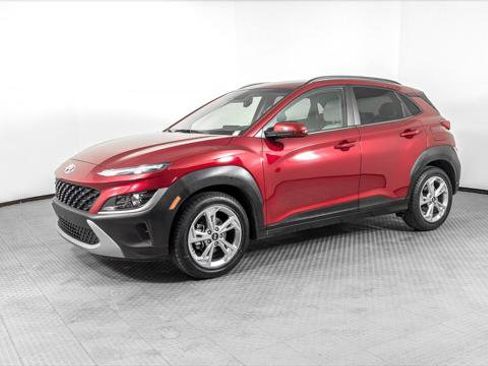 Used 2023 Hyundai Kona SEL image 2