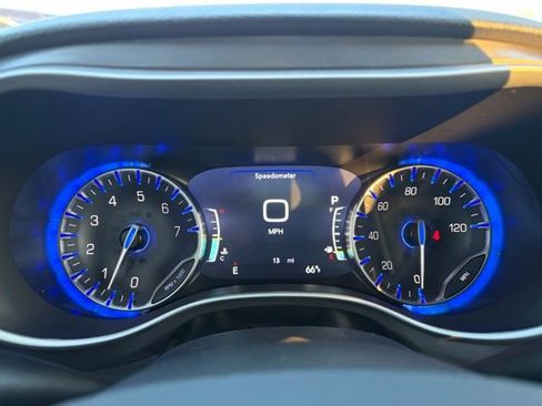 New 2026 Chrysler Pacifica Select w/ S Appearance Package image 16