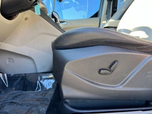 Used 2017 Ford Transit Connect XLT image 22