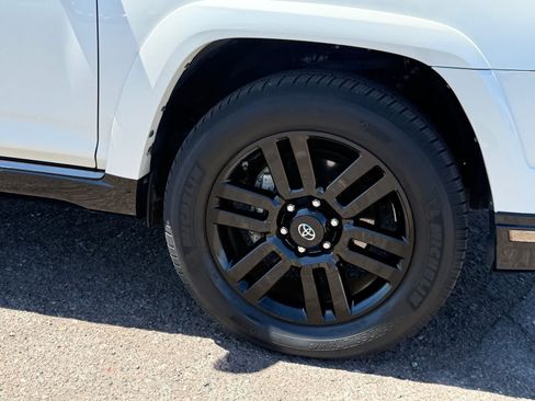 Used 2019 Toyota 4Runner Limited AWD/4WD image 6