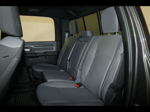 Used 2022 RAM 2500 Big Horn w/ Level C Equiment Group image 31