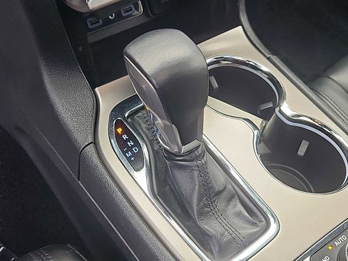 Used 2021 Jeep Grand Cherokee Limited w/ Premium Lighting Group AWD/4WD image 31