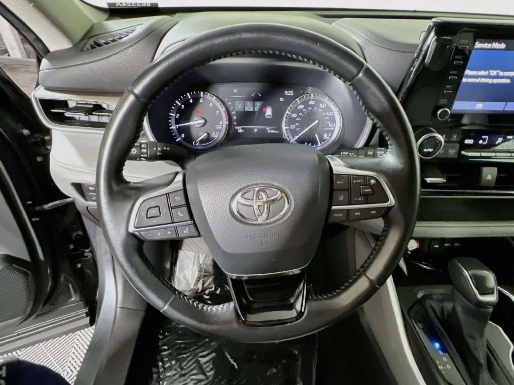 Certified 2020 Toyota Highlander XLE FWD image 10