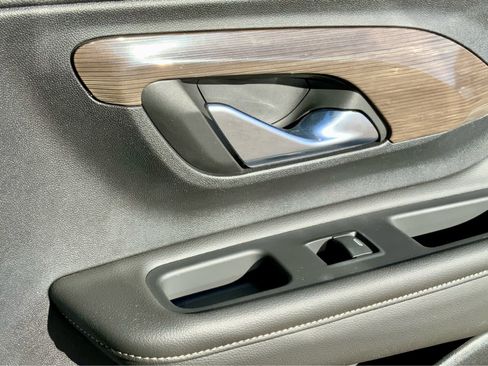 Used 2022 GMC Terrain Denali image 54