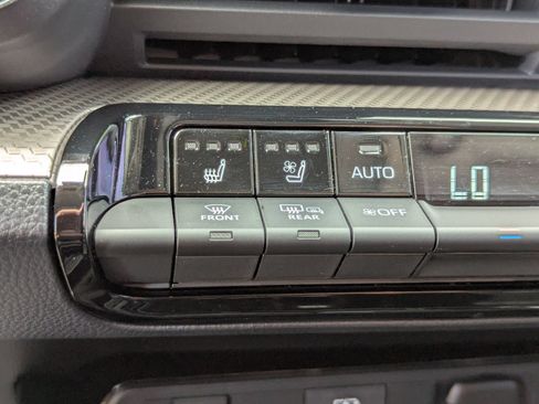 Used 2024 Toyota Prius Limited FWD image 26