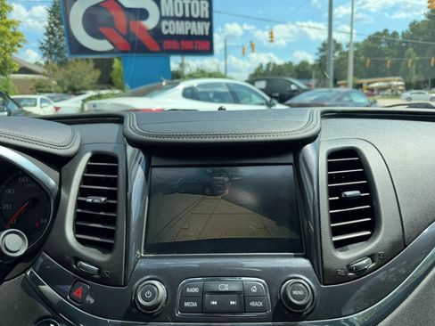 Used 2019 Chevrolet Impala Premier FWD image 15
