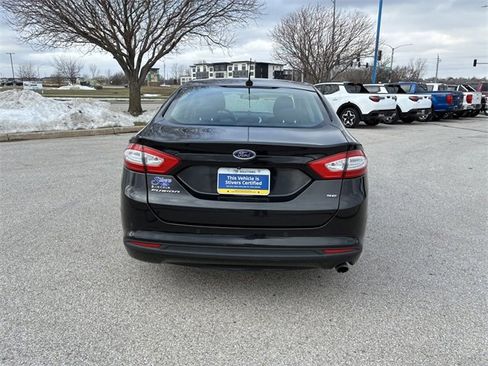 Used 2016 Ford Fusion SE image 6