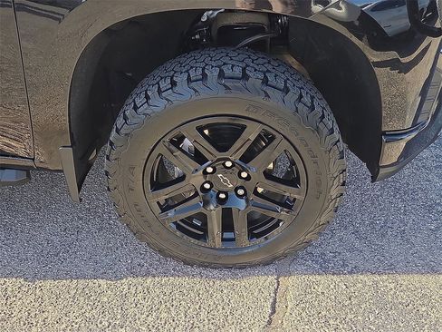 Used 2022 Chevrolet Silverado 1500 LT Trail Boss w/ Safety Package image 7