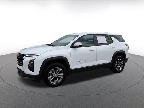 Used 2025 Chevrolet Equinox LT AWD/4WD image 8