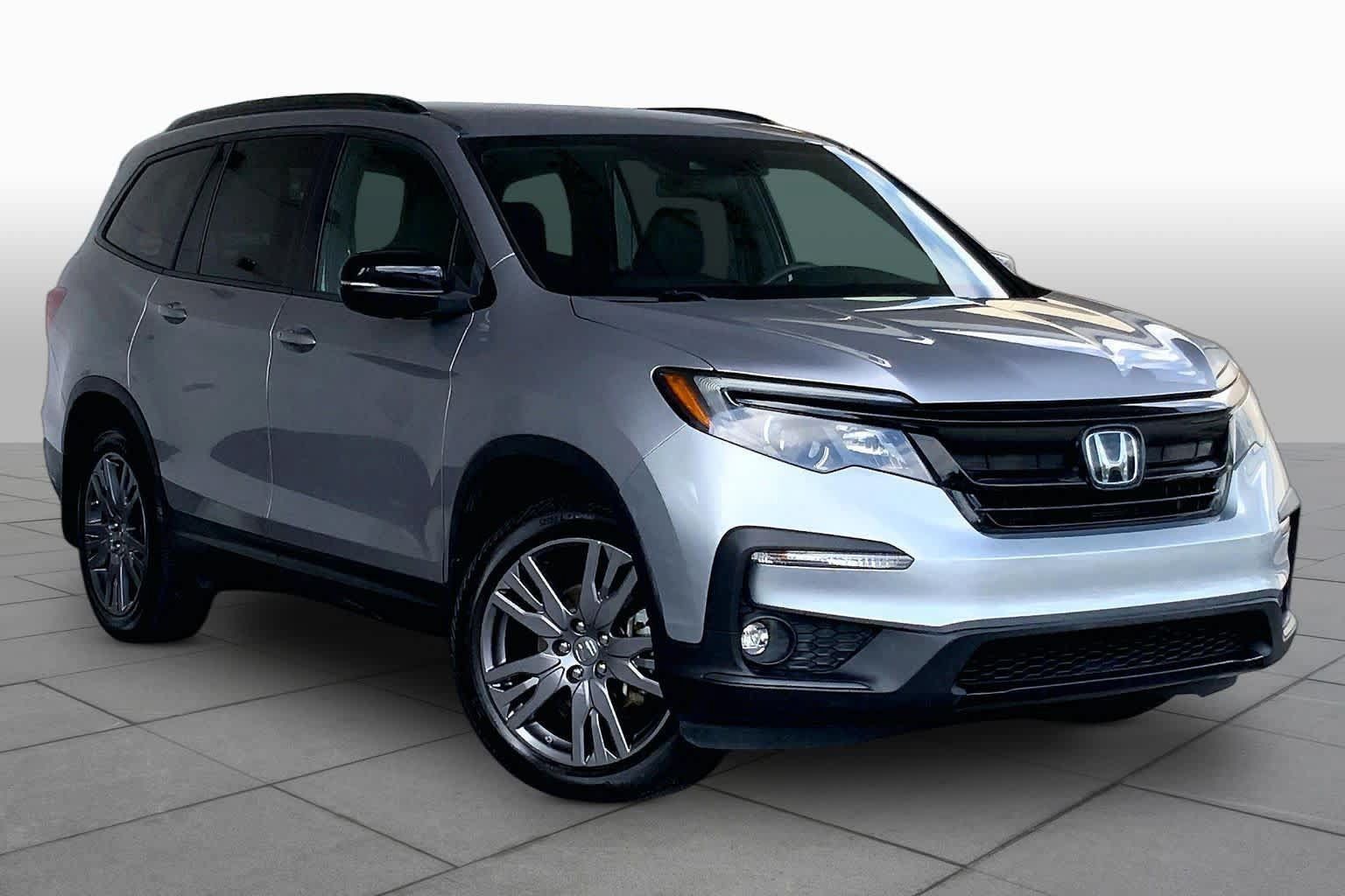 Used 2022 Honda Pilot Sport image 3