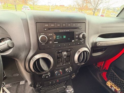 Used 2017 Jeep Wrangler Unlimited Sport w/ Quick Order Package 24S image 3