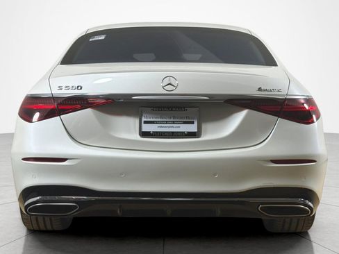 Used 2023 Mercedes-Benz S 580 4MATIC Sedan image 4