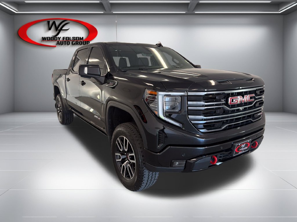Used 2025 GMC Sierra 1500 AT4 w/ AT4 Premium Package AWD/4WD image 3