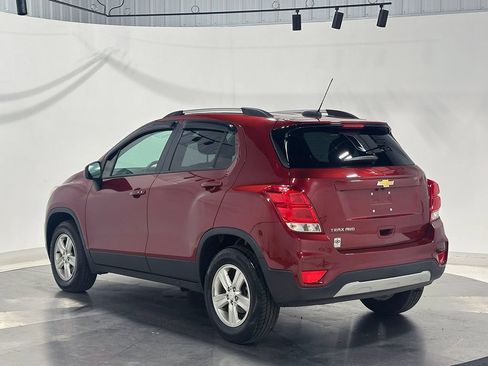 Used 2022 Chevrolet Trax LT w/ LT Convenience Package AWD/4WD image 13