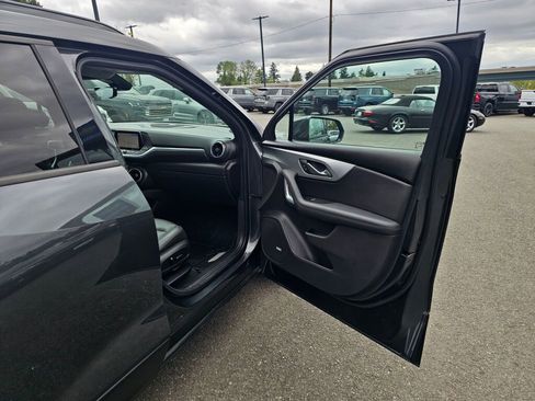 Used 2019 Chevrolet Blazer LT w/ Sun and Wheels Package AWD/4WD image 28