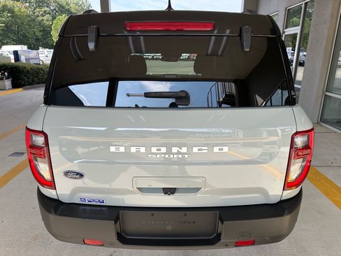 Used 2021 Ford Bronco Sport Outer Banks AWD/4WD image 12