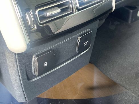 Used 2026 Lincoln Aviator Reserve AWD/4WD image 18