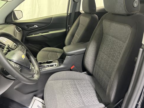 Certified 2024 Chevrolet Equinox LT FWD image 17